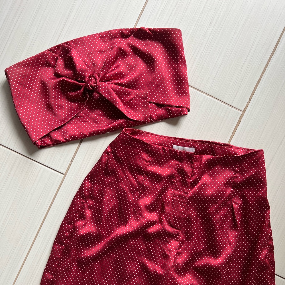 Hallelu red satin set